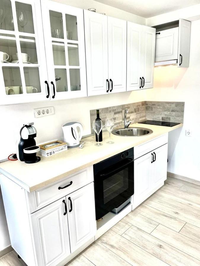 P&I Apartments Jadranska 74,Dobrota Κότορ Εξωτερικό φωτογραφία